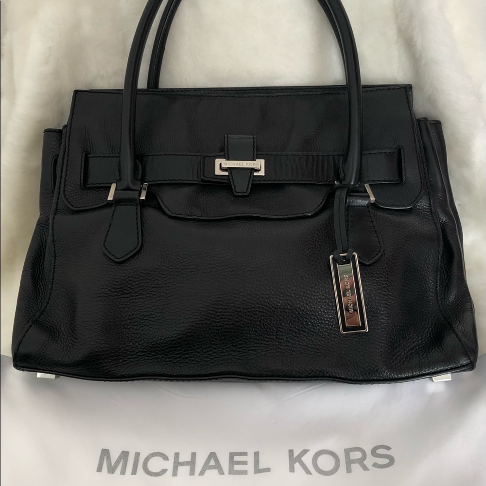 Michael Kors black pebbled leather shoulder bag